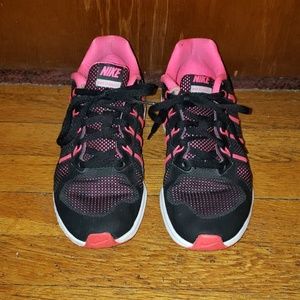 NIKE Youth Air Max Dynasty Running Shoes